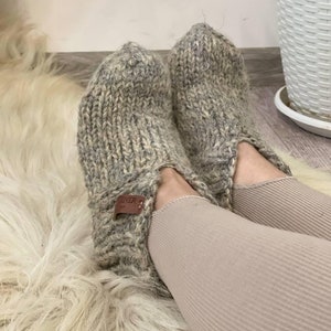 Thick Gray Wool House Socks, Handmade Chunky Knit Slippers, Rustic Natural Wool Design, Unisex Home Footwear, Soft & Warm, Cozy Gift Idea!