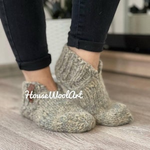 Cozy Gray Wool House Socks – Handmade Chunky Knit Slippers, Rustic Natural Wool, Unisex Footwear for Home, Soft & Warm, Perfect Cozy Gift